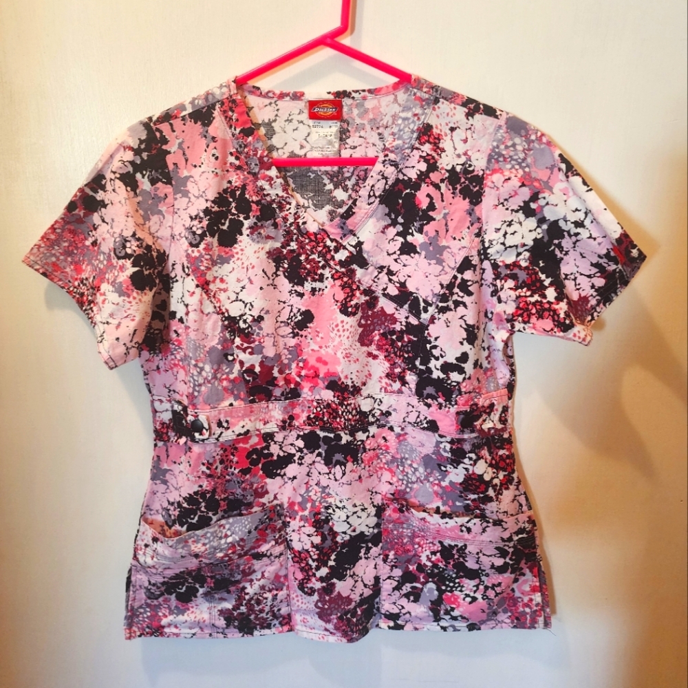Womens Sm Dickies Scrub Top, pinks